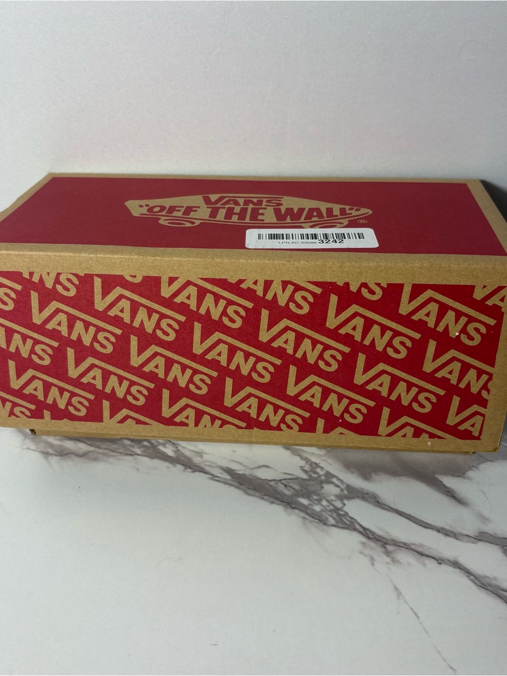 NIB Unisex Vans Black and White Low-Top Canvas Sneakers M sz 5 W sz 6.5 - Picture 6 of 6
